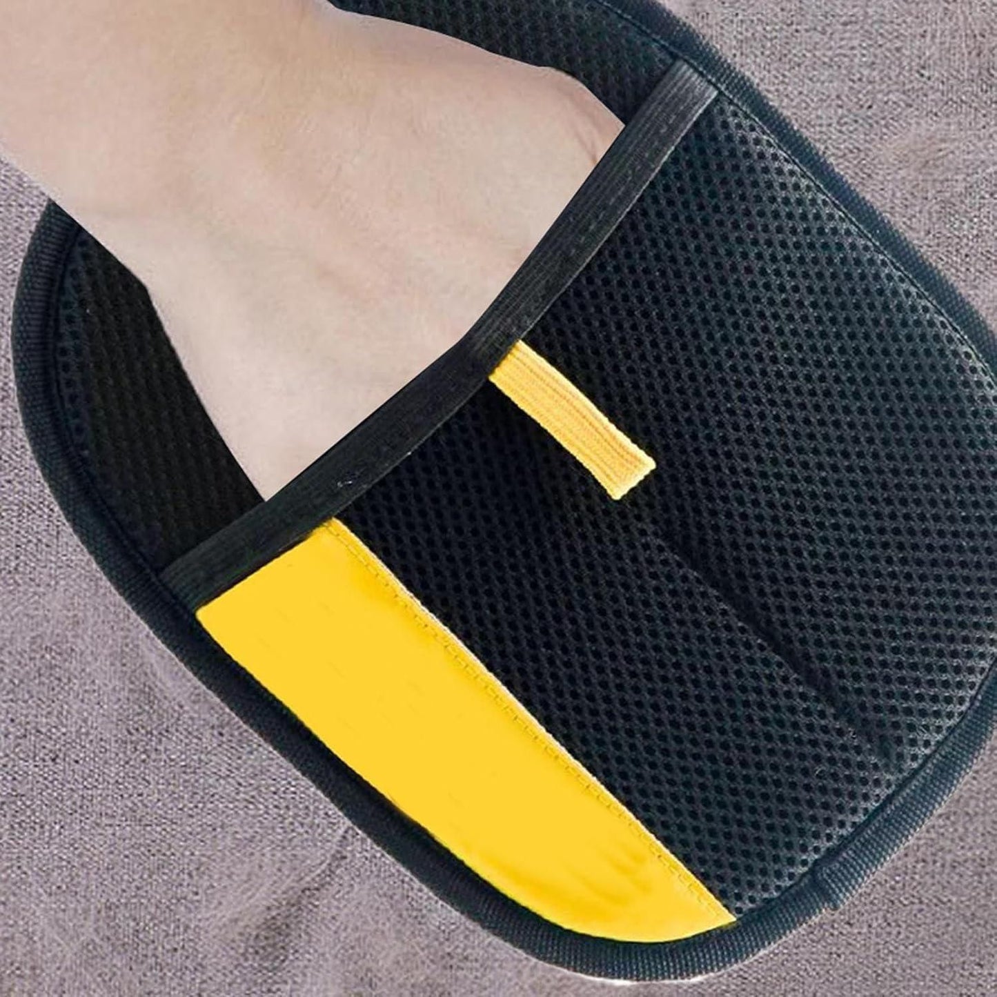 Furmaster Pro Pet Hair removal Glove (Washable & Reusable)